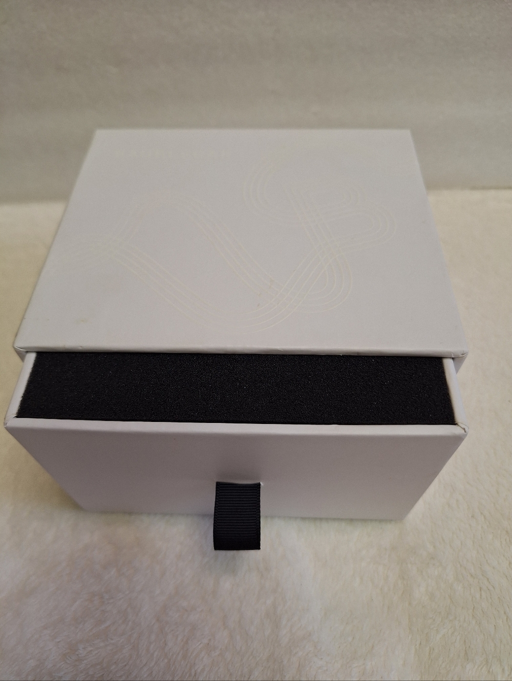 BaubleBar Farfalle Bow Tie Pasta Trinket Box Rainbow Rhinestone Catchall + Box - Picture 16 of 16
